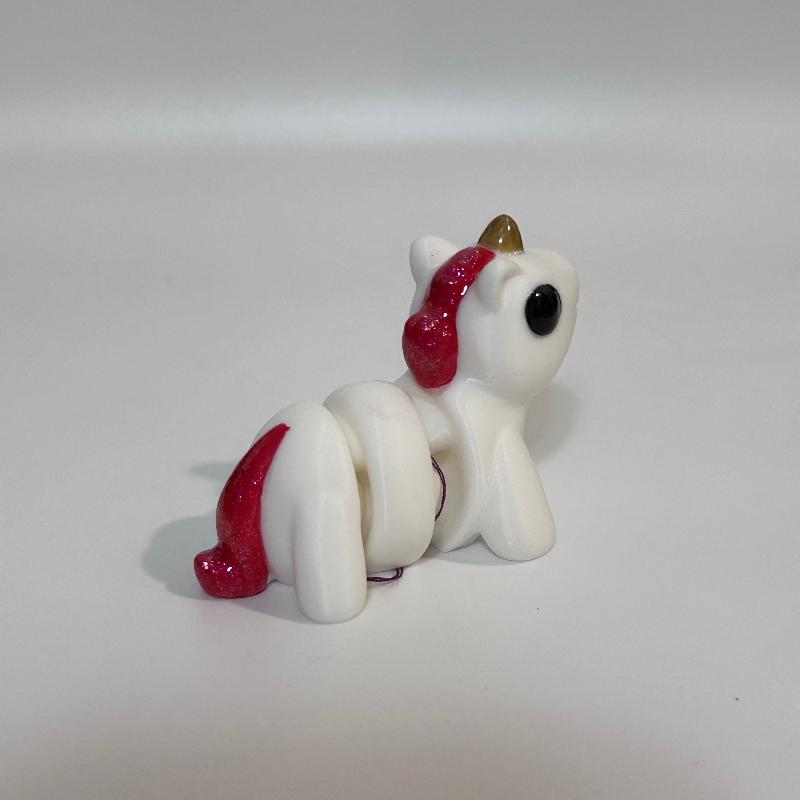 M61 White Red Unicorn Fantasy